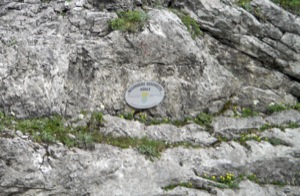 Hoehle unter Naturschutz.jpg